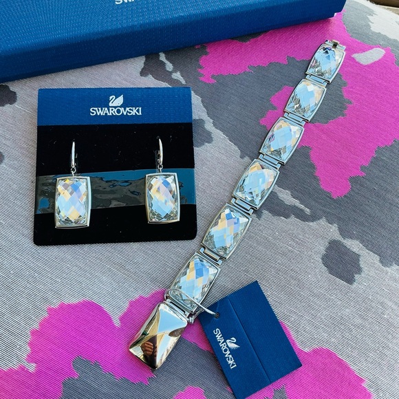 Authentic Swarovski Jewelry Set🌟BEAUTIFUL 💗 - Picture 2 of 16